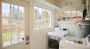 Image of Cozy Home Conveniently Located with King Bed