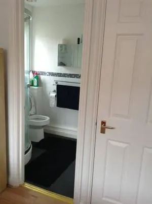 Image of Sunny Room in Buckingham