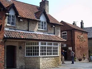 Image of Crown & Anchor