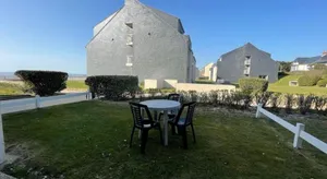 Image of Appartement à 50m plage avec terrasse et jardin - FR-1-361-14