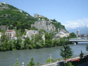 Image of Studio neuf proche gare de Grenoble
