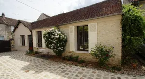 Image of La Petite Madame