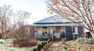 Image of Blue Duck Cottage Village Comfort with Fireplace