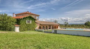 Image of Family villa at 1H15 from Lyon