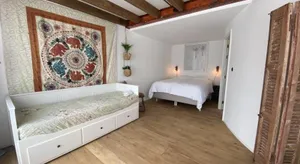 Image of So Hum