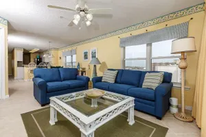 Image of The Palms 401