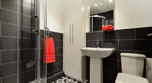 Image of Midtown London Apartment