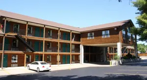 Image of FALL CREEK INN & SUITES