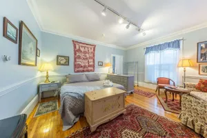 Image of Empire Suite