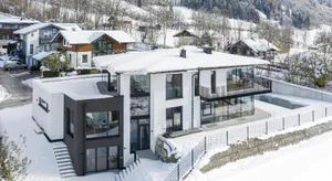 Image of lake and mountains appartements
