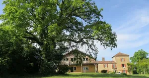 Image of Au Manot