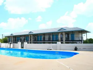 Image of Americas Best Value Inn Terrell