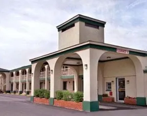 Image of Super 8 - Yemassee