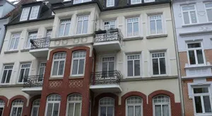 Image of Zentrale 3 Zimmer Altbauwohnung mit Balkon