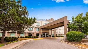 Image of ESTIA Hotel & Suites Glenview