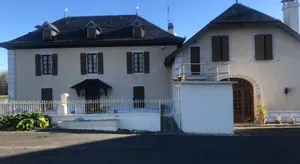 Image of La Maison du soleil L Aulhere 3 étoiles ,Maison familiale 6-7 personnes, Jacuzzi , Massages bien-être en option