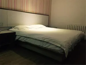 Image of Elan Hotel Lanzhou West Station Shizi