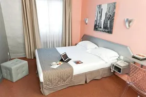 Image of Hotel Jean Gabriel Montmartre