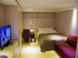 Image of E-House 169