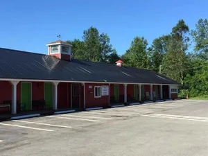 Image of May's Polynesian Motel