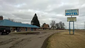 Image of Colonial Motel