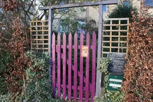 Image of Au Jardin Des Violettes