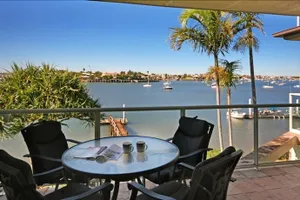 Image of Riverside Apartments