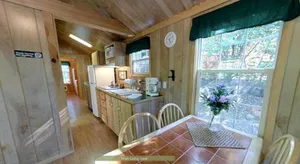 Image of Round Top Premiere Cottage 6