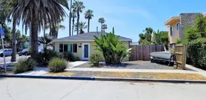 Image of Sunset Cliffs Beach Cottage