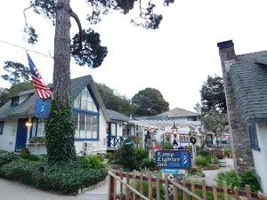 Image of Lamp Lighter Inn & Sunset House Suites