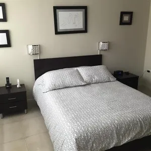 Image of Riverfront II, piso 2, suite vista al rio, Puerto Santa Ana, Guayaquil