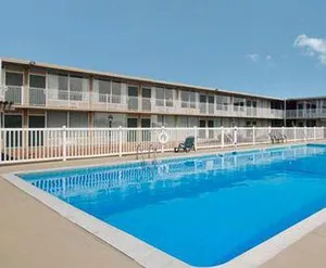 Image of University Inn Warrensburg