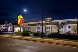Image of Super 8 by Wyndham Wichita East
