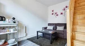 Image of Cosy Home - PantinSmile