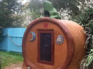 Image of Hobbit Hut