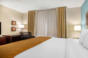 Image of Comfort Inn & Suites Newark