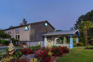 Image of DAYS INN BY WYNDHAM ATLANTA MARIETTA BALLPARK