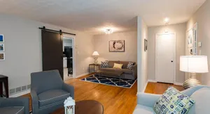 Image of Luxury Home w/GameRoom KingSizeBed near Six Flags
