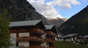 Image of joli studio exposé sud avec terrasse