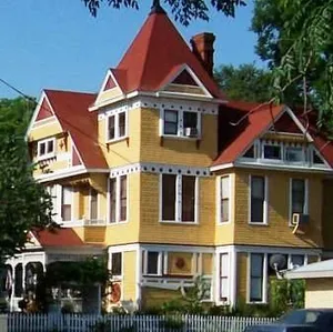 Image of 1895 Tarlton House