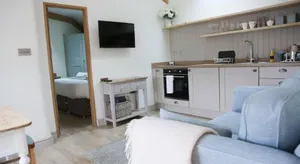 Image of BARLEY - cosy stylish apartment - easy access to Bath and many nearby attractions