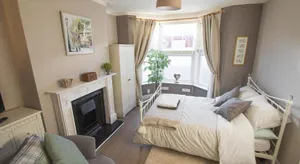 Image of Lovely studios in centre
