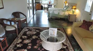 Image of Hale Pua Villa - Hibiscus Suite