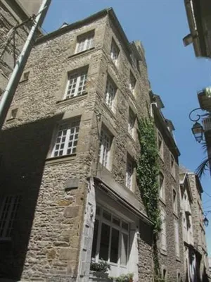 Image of L'AccrocheCoeur