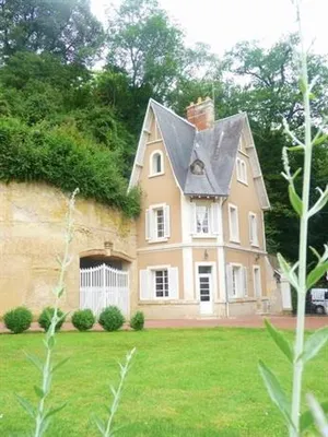 Image of Maison dans le Parc du Chateau Rochecave