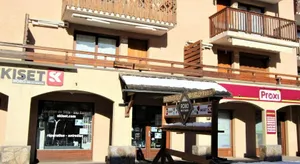 Image of Charmant T2 avec Terrasse et Jardin, 6 Couchages, Proche Pistes - La Salle-les-Alpes - FR-1-330F-93
