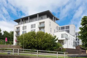 Image of 1 bedroom luxury apartment in Basingstoke