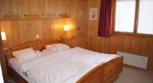 Image of Antika 215