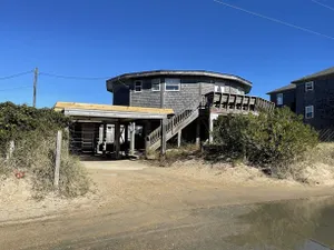 Image of 46221 Oramar Drive House By Redawning
