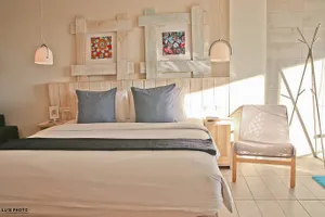 Image of Azure Inn